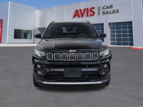 Used 2025 Jeep Compass Limited AWD/4WD image 2