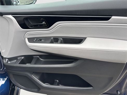 Used 2023 Honda Odyssey Touring image 36