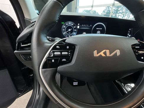 Used 2023 Kia Niro Wind FWD image 20
