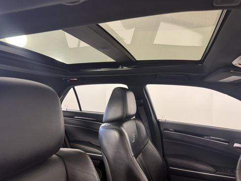 Used 2023 Chrysler 300 S RWD image 10