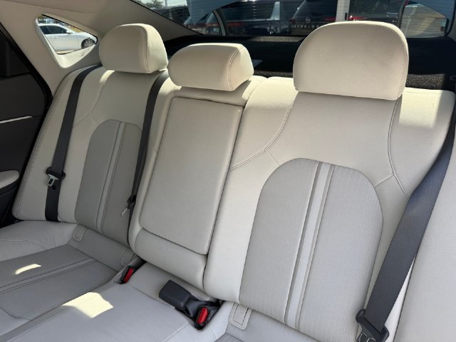 Used 2025 Hyundai Sonata SEL FWD image 27