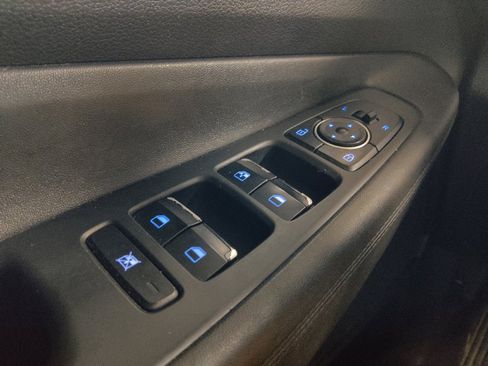 Used 2020 Hyundai Santa Fe SE AWD/4WD image 27