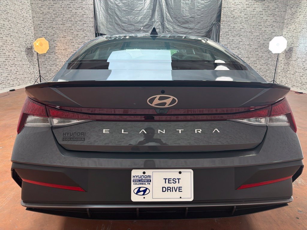 New 2026 Hyundai Elantra SEL Sport FWD image 6