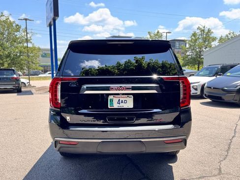 Used 2023 GMC Yukon XL AT4 w/ Technology Package AWD/4WD image 5