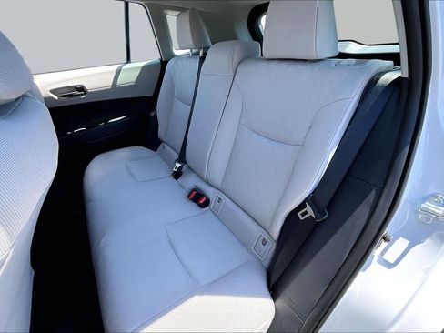 Used 2026 Toyota Corolla Cross L FWD image 21