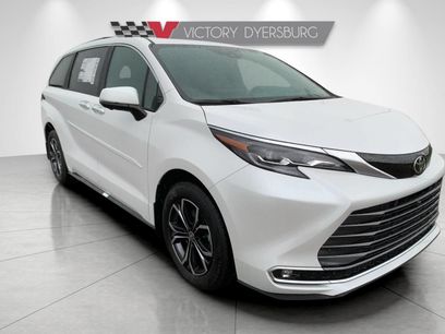 New 2026 Toyota Sienna Platinum