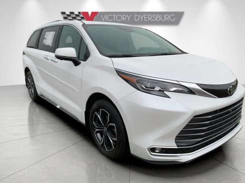 New 2026 Toyota Sienna Platinum AWD/4WD image 1