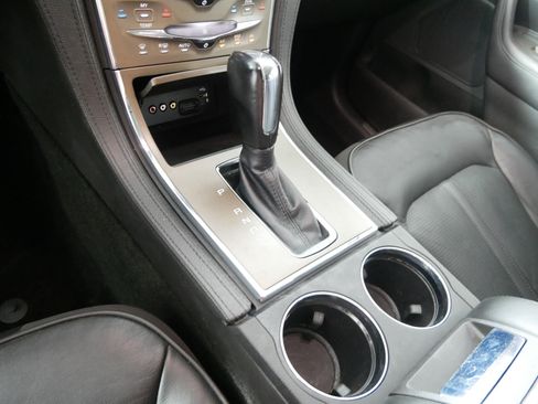 Used 2013 Lincoln MKX AWD image 24