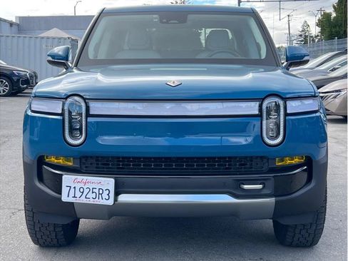 Used 2022 Rivian R1T Adventure AWD/4WD image 2