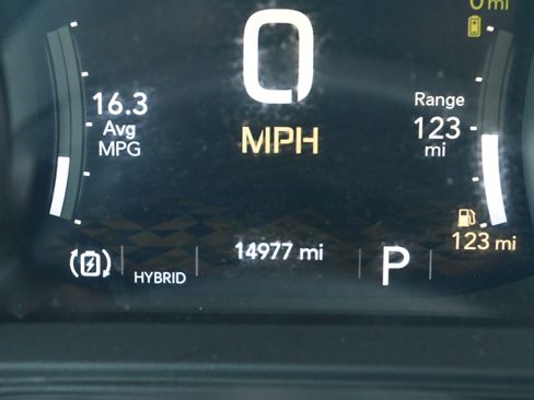 Used 2025 Jeep Wrangler Unlimited Sahara w/ Safety Group AWD/4WD image 21