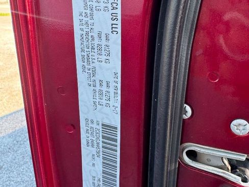 Used 2017 Dodge Charger R/T Scat Pack w/ Technology Group RWD image 32