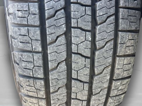 Used 2023 Ford Transit 350 XLT image 32