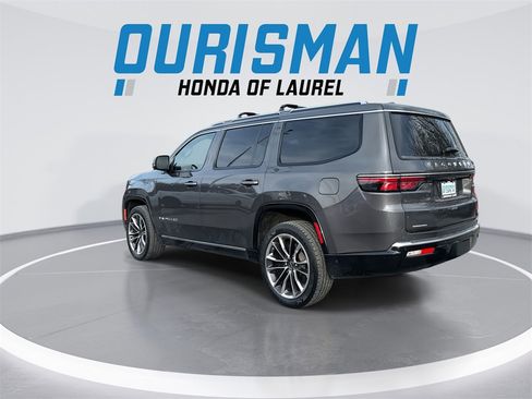 Used 2022 Jeep Wagoneer Series III w/ Premium Group I image 6