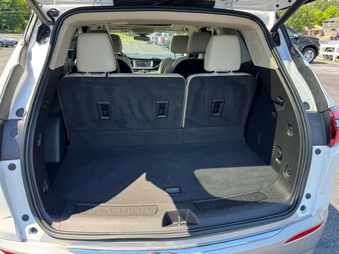 Used 2020 Buick Enclave Premium w/ Sun and Sites Package FWD image 20