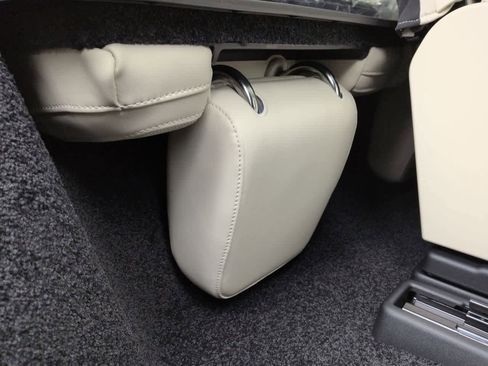 New 2026 Land Rover Range Rover Long Wheelbase SE image 22