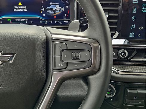 Used 2024 Chevrolet Silverado 1500 ZR2 w/ Technology Package image 19