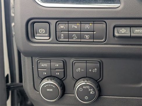 Used 2024 Chevrolet Tahoe High Country image 27