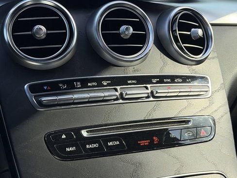Used 2018 Mercedes-Benz GLC 300 image 23