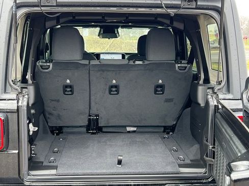 New 2026 Jeep Wrangler Sport S image 33