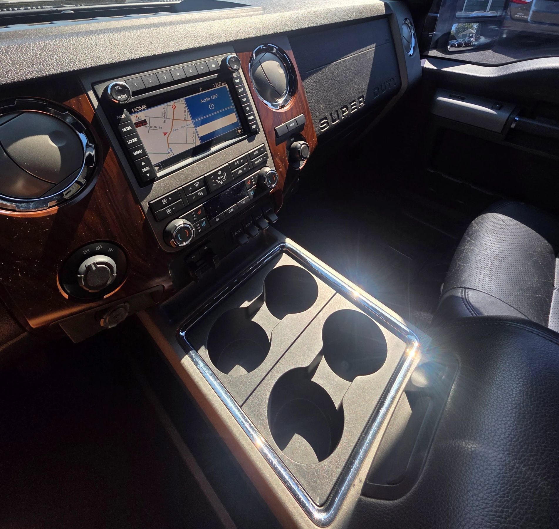 Used 2011 Ford F450 Lariat w/ Lariat Ultimate Pkg AWD/4WD image 19