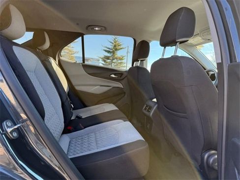 Used 2023 Chevrolet Equinox LT image 11