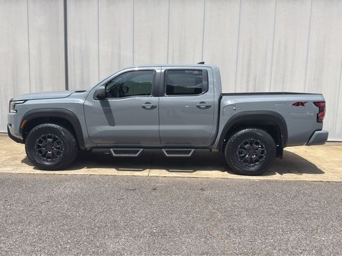 Used 2023 Nissan Frontier PRO-4X w/ Pro Convenience Package AWD/4WD image 6