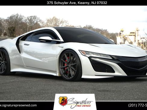 Used 2020 Acura NSX image 1