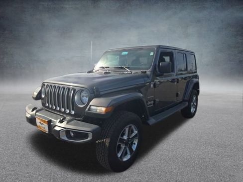 Used 2019 Jeep Wrangler Unlimited Sahara image 5