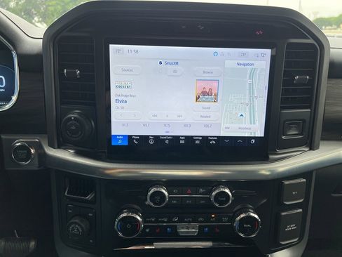 Used 2025 Ford F150 Lariat w/ Equipment Group 501A Mid image 29