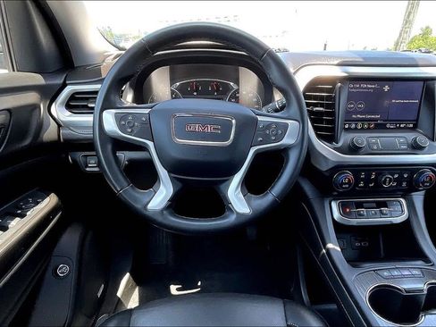 Used 2023 GMC Acadia SLT AWD/4WD image 5