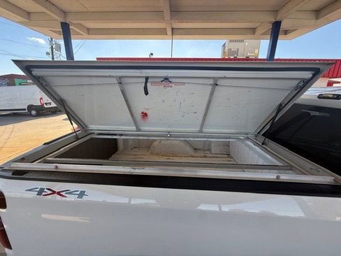 Used 2020 Chevrolet Silverado 1500 LT w/ Convenience Package image 12