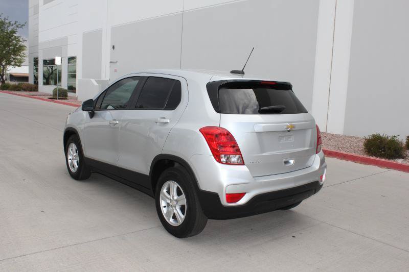 Used 2022 Chevrolet Trax LS w/ Tint and Cruise Package FWD image 7