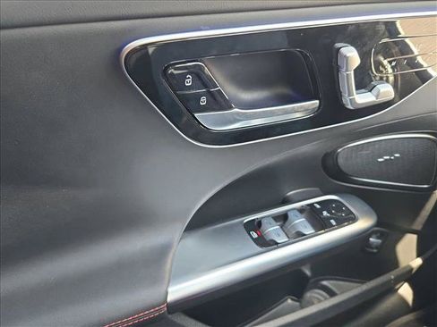 Used 2025 Mercedes-Benz C 43 AMG 4MATIC Sedan image 24