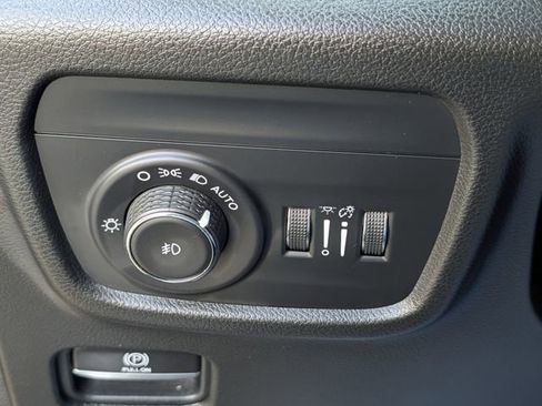 Used 2022 Jeep Grand Cherokee L Overland image 23