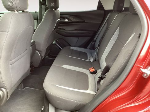 Used 2025 Chevrolet TrailBlazer LT AWD/4WD image 26