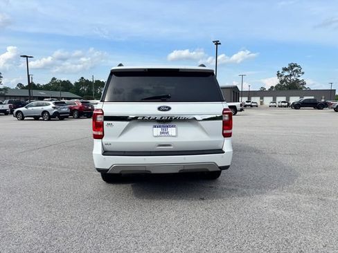 Used 2020 Ford Expedition XLT w/ Equipment Group 201A RWD image 6