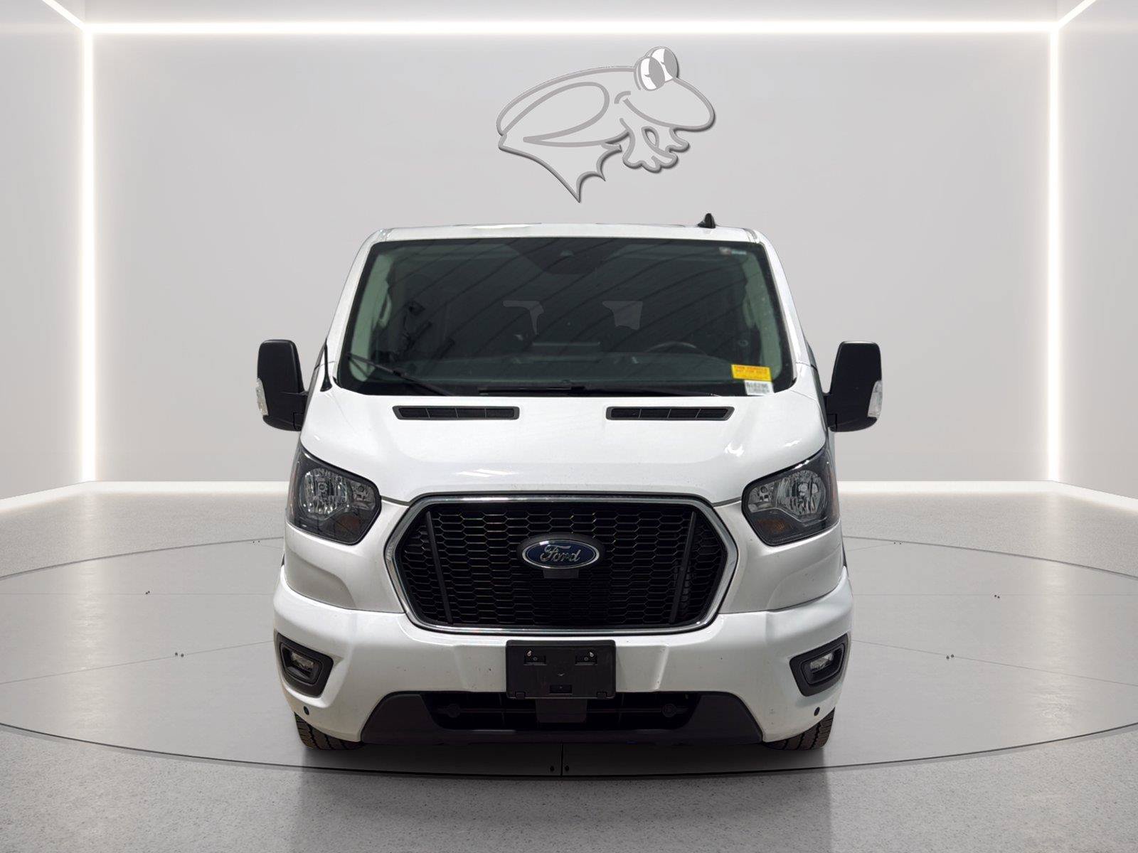 Used 2024 Ford Transit 350 XLT RWD image 8