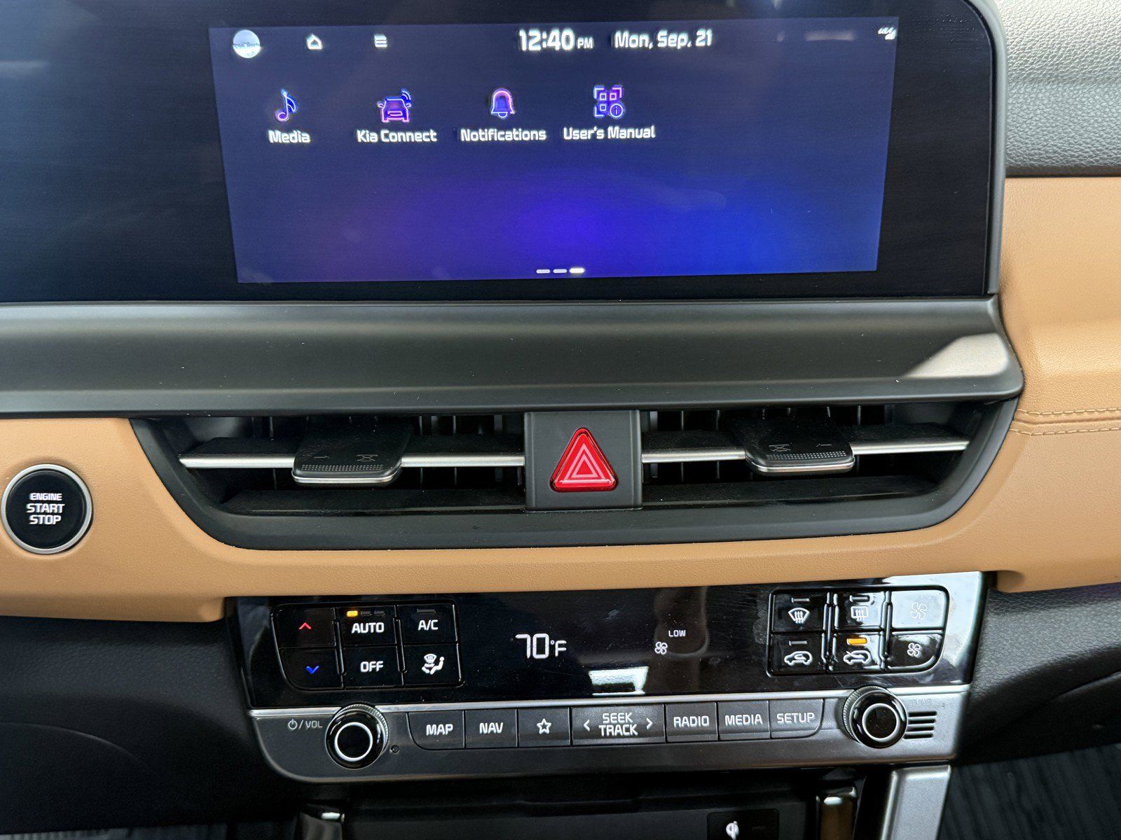 Used 2024 Kia Seltos EX AWD/4WD image 14
