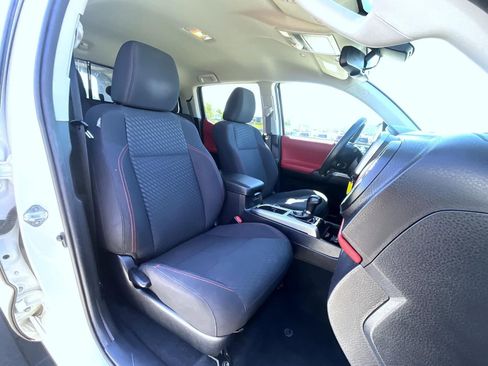 Used 2022 Toyota Tacoma SR5 AWD/4WD image 16