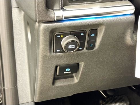 New 2026 Ford Expedition Max Platinum w/ Driver's Package image 10