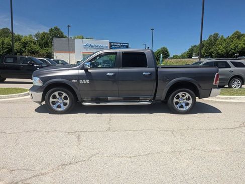Used 2016 RAM 1500 Laramie w/ Convenience Group AWD/4WD image 2