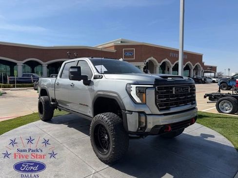 Used 2024 GMC Sierra 2500 AT4 w/ AT4 Premium Plus Package image 1