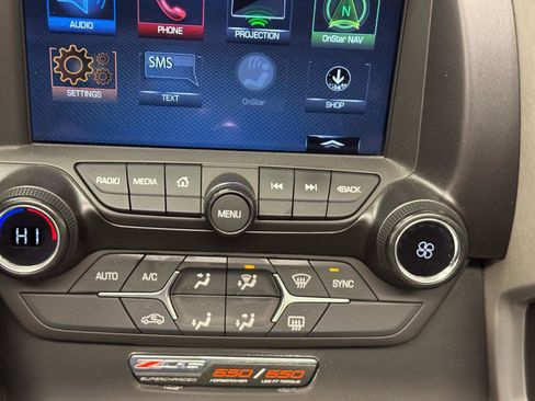 Used 2017 Chevrolet Corvette Z06 w/ Z07 Performance Package image 23
