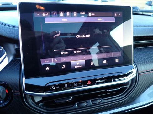 Used 2022 Jeep Compass Trailhawk w/ Sun and Sound Group AWD/4WD image 24