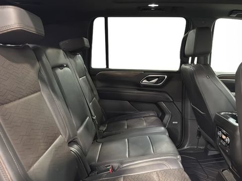 Used 2022 Chevrolet Suburban High Country w/ Max Trailering Package AWD/4WD image 16