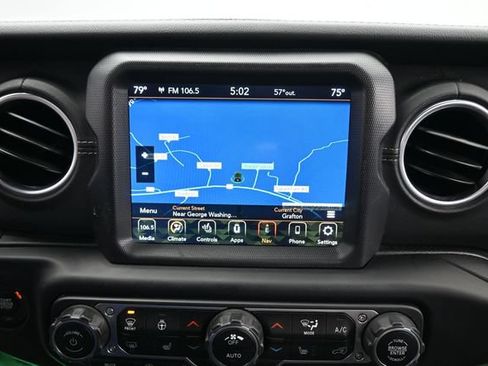 Used 2020 Jeep Wrangler Unlimited Sahara w/ Dual Top Group AWD/4WD image 16