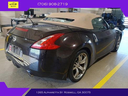 Used 2012 Nissan 370Z Touring w/ Sport Pkg image 2