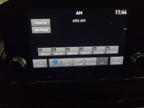 Used 2024 Mitsubishi Outlander ES image 25