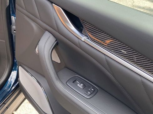 New 2024 Maserati Levante Trofeo image 42