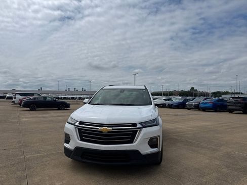 Used 2023 Chevrolet Traverse LT w/ LPO, Floor Liner Package AWD/4WD image 5